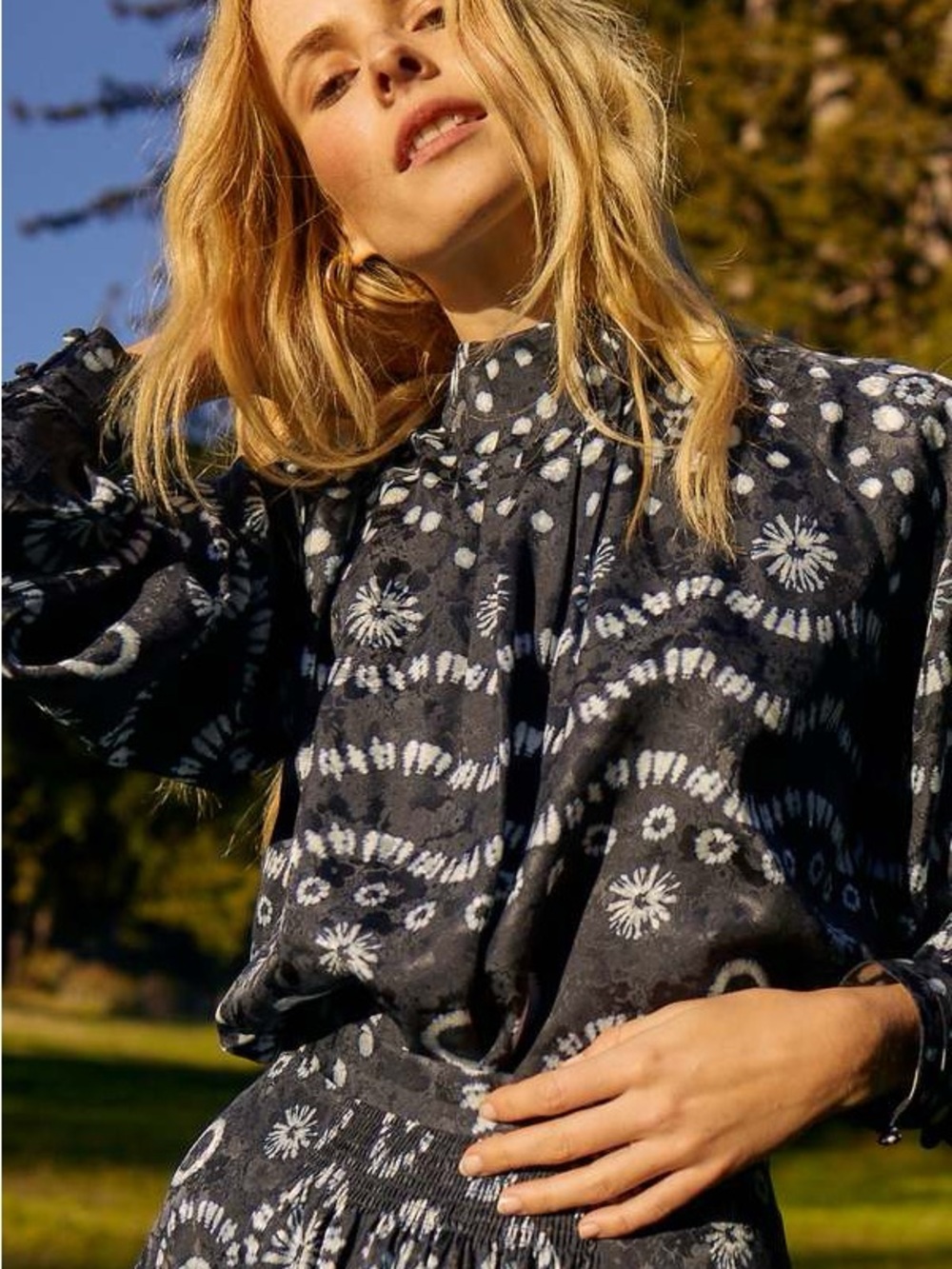 HUNTER BELL 100% silk Navy and White Graham House Print Blouse size S